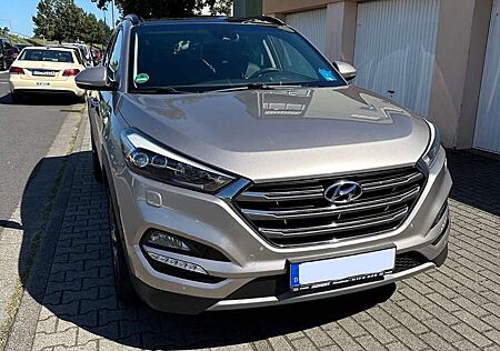 Hyundai Tucson 1.6 Turbo 4WD DCT Panaroma RFK Allradantrieb