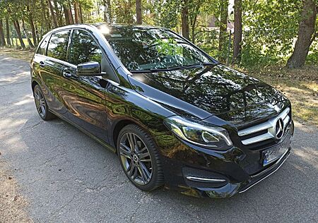 Mercedes-Benz B 180 7G-DCT Style BlueEFFICIENCY