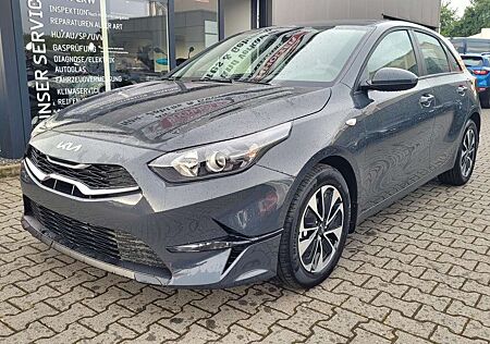 Kia Cee'd Ceed / SPIN 1.5 T-GDI AT Kamera*Sitzheizung*APP*Navi 1...