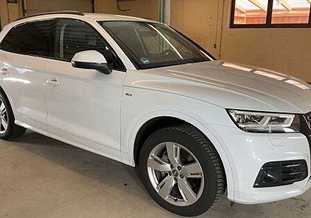 Audi Q5 45 TFSI Quattro S Line Virtual Leder ACC LED