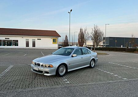 BMW 520 170 Ps TÜV/HU Neu M-Paket Carplay Facelift e39