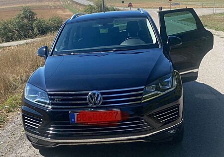 VW Touareg Volkswagen V6 TDI BMT/Start-Stopp Terrain Tech 4Motion