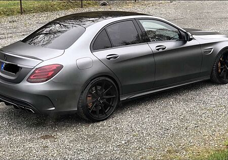 Mercedes-Benz C 63 AMG S Speedshift 7G-MCT
