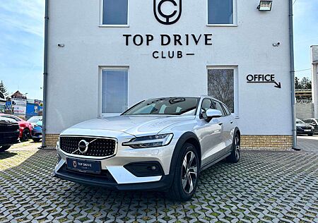 Volvo V60 CC/B4/AWD/AHK/Standheizung/H&K/ SOFORT