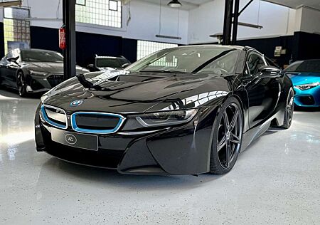 BMW i8 Coupe / Pure Impulse / CARBON / HUD / H&K
