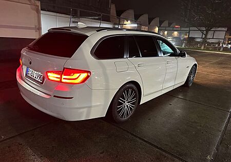 BMW 520d 520 Touring Sport-Aut.