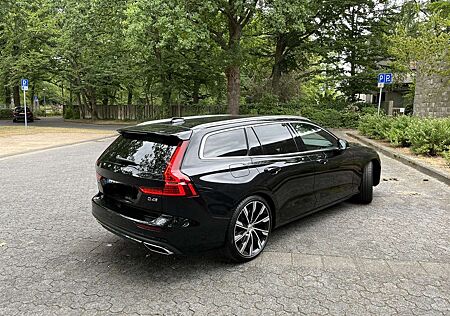 Volvo V60 D4 Geartronic Inscription 2.Hd. Service Neu 20“