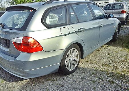 BMW 318 E91 Touring/ Top-Optik/ 6 G+Alu+Sitzheiz+Klima