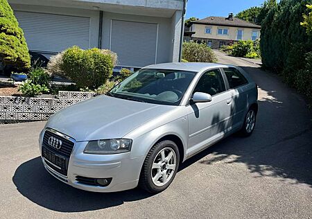 Audi A3 1.9 TDI DPF Attraction *101PS*