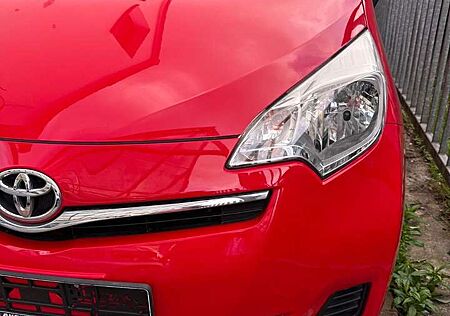 Toyota Verso-S Cool/ahk/klima/eu5/Hu au neu/Allwetter