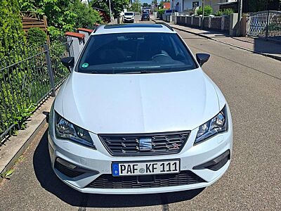 SEAT Leon Leon ST 1.5 TSI ACT OPF FR Black Matt Edition