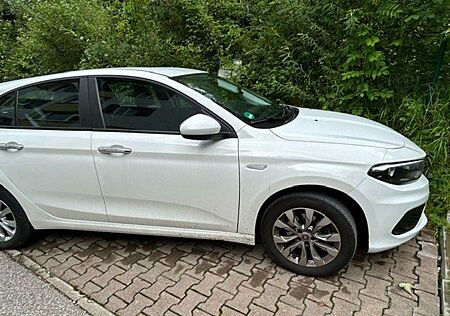 Fiat Tipo 5-Türer 1.4 16V Easy