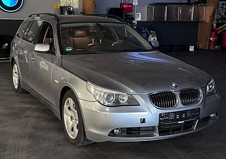 BMW 525i 525 Touring Aut.