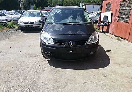 Renault Grand Scenic 2.0 dCi Exception