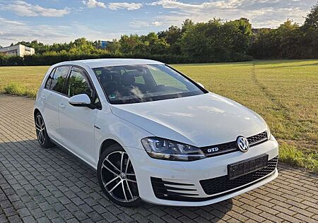 VW Golf Volkswagen GTD GTD BlueMotion Technology