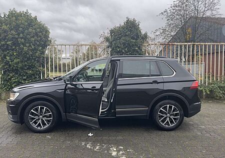 VW Tiguan Volkswagen 2.0 TDI SCR (BlueMotion Technology) DSG Trendline