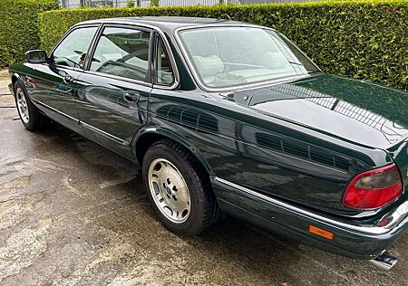 Jaguar XJ6 XJ6 3.2 Executive