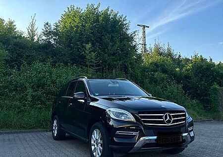 Mercedes-Benz ML 350 BlueTEC 4MATIC 7G-TRONIC