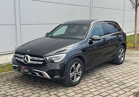 Mercedes-Benz GLC 300 d 4Matic AMG/AHK/MBUX/RFK/9G TRONIC