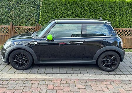 Mini ONE OneBrick Lane
