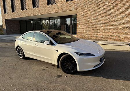 Tesla Model 3 Highland Premium RWD Hinterradantrieb Enha