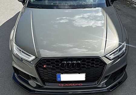 Audi RS3 RS 3 Limousine 2.5 TFSI quattro *Individuallack*