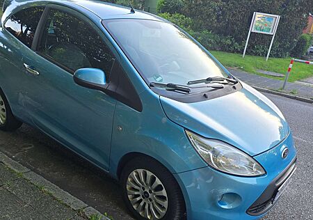 Ford Ka /+ 1.2 Titanium