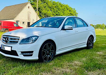 Mercedes-Benz C 200 183PS AMG Paket-Plus Edition 1