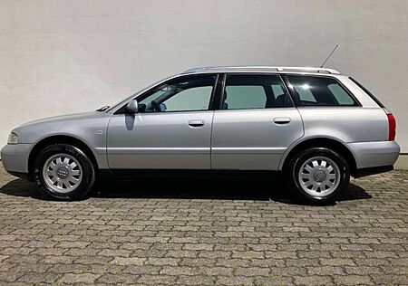 Audi A4 1,8 AUTOMATIK B5 Klima/Automatik/PDC/TÜV NEU