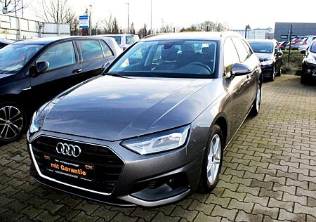 Audi A4 35 TFSI advanced S Tronic PDC SHZ LED Navi