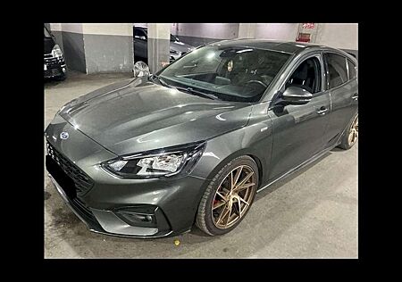 Ford Focus 1.0 EcoBoost Start-Stopp-System ST-LINE