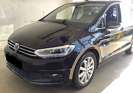 VW Touran Volkswagen 2.0 TDI 140 kW / 190 PS BMT DSG Highline 7 Sitze