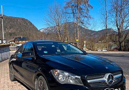 Mercedes-Benz CLA 180 BlueEfficiency Edition~Leder~RFK~SHZ~