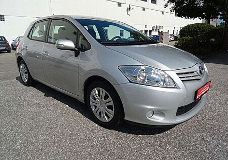 Toyota Auris Life+
