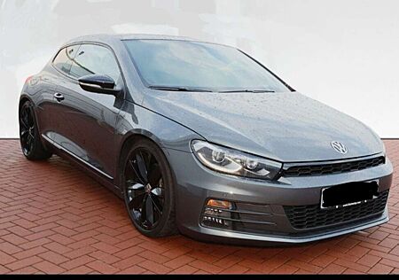 VW Scirocco Volkswagen 2.0 TDI DSG