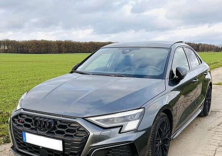 Audi S3 TFSI Limousine S tronic - *VOLL*/ 2J Werksgarantie