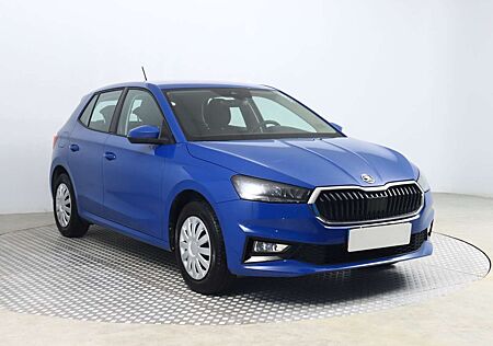 Skoda Fabia 1.0 MPI Selection ACC LED PDC SpurH elSitz