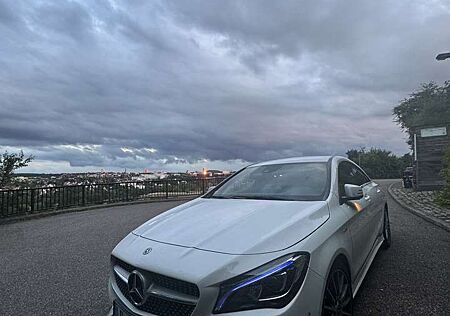 Mercedes-Benz CLA 200 d 7G-DCT Peak Edition