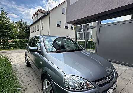 Opel Corsa 1.2 16V Blue & Silver