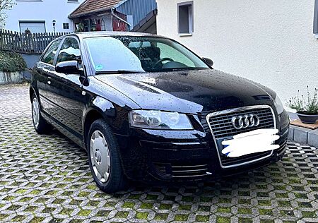 Audi A3 +1.6+Attraction