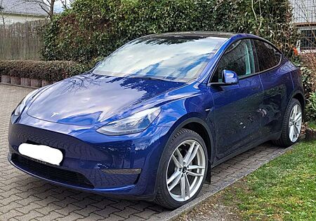 Tesla Model Y Long Range Dual Motor AWD