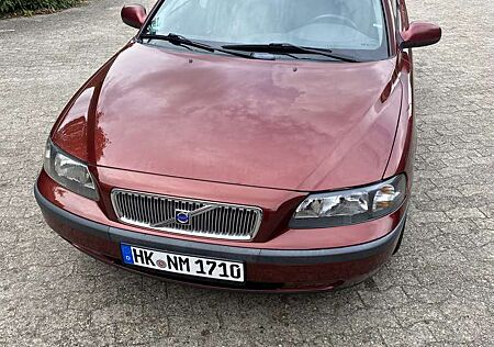 Volvo V70 2.4
