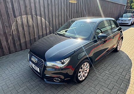 Audi A1 Ambition SHZ NAVI XENON PDC ALU`S KLIMA