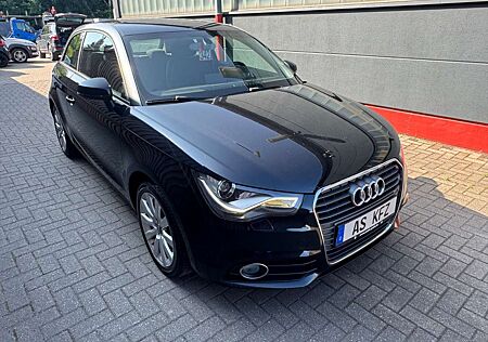 Audi A1 Ambition SHZ NAVI XENON PDC ALU`S KLIMA