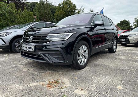 VW Tiguan Allspace Volkswagen Life 4Motion