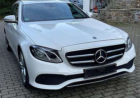 Mercedes-Benz E 200 T 9G-TRONIC Avantgarde