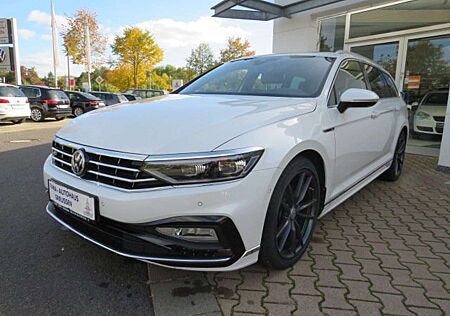 VW Passat Variant Volkswagen Elegance 4Motion / R-Line