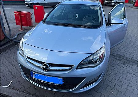 Opel Astra Exklusiv