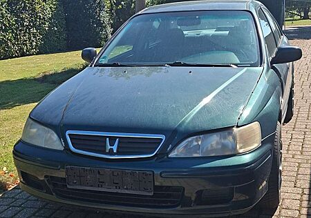 Honda Accord 1.8i LS