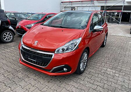 Peugeot 208 Allure*AUTOMATIK*NAVI*ERSTE HAND*LEDER*